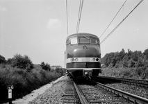 151848 Afbeelding van het electrische treinstel nr. 501 (mat. 1964, plan TT Treinstel Toekomst ) van de N.S. tijdens ...